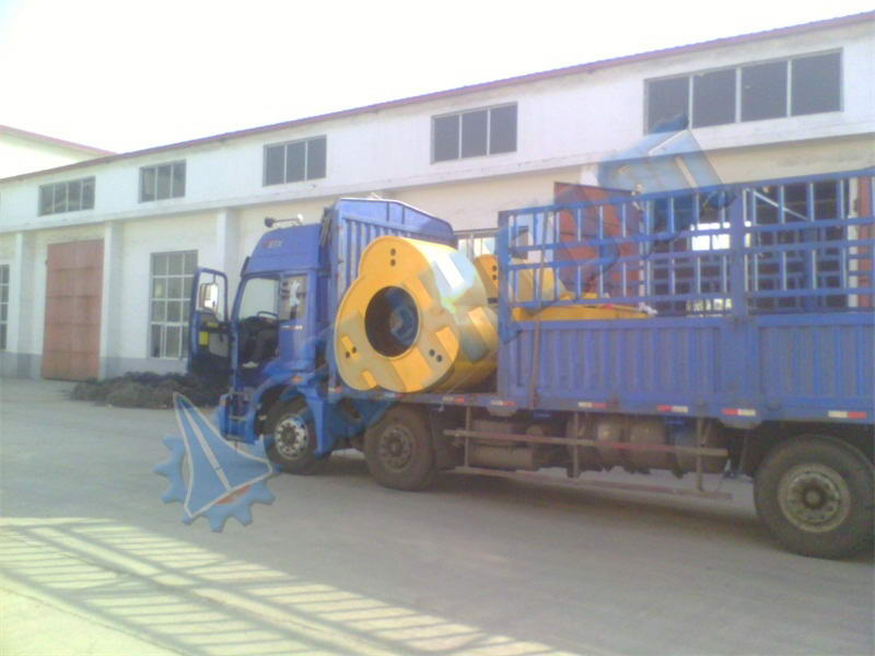 二手沖擊式壓路機