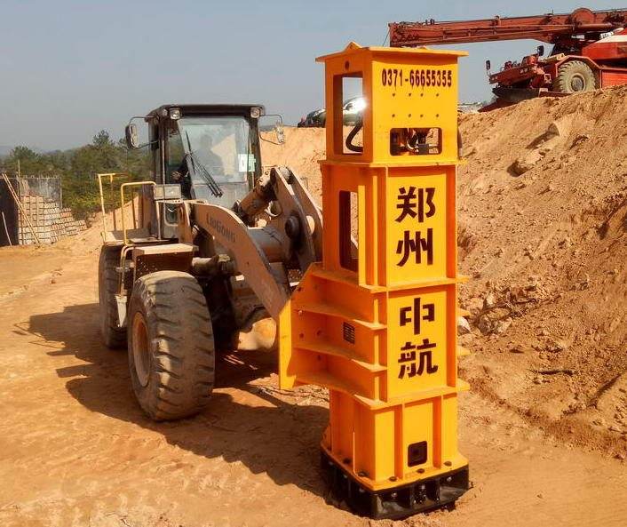 高速液壓夯實(shí)機(jī)解決橋頭跳車技術(shù)應(yīng)用