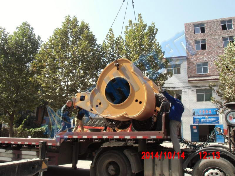 湖南華坪縣沖擊壓路機施工視頻