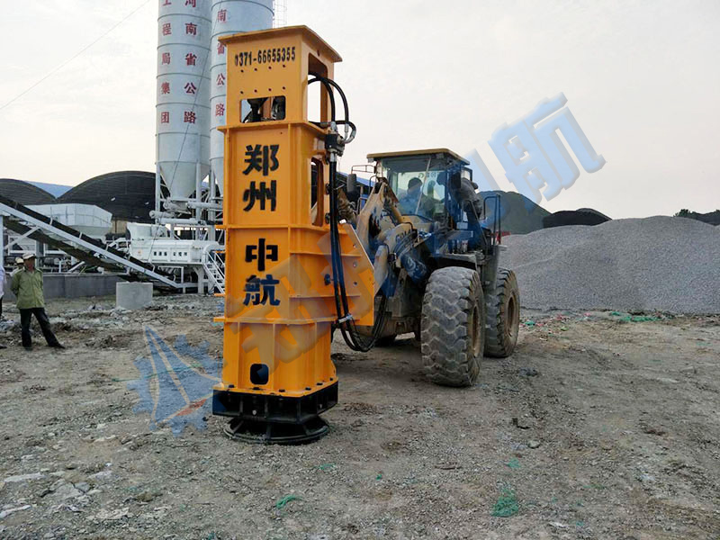 河南信陽液壓夯實機現場視頻